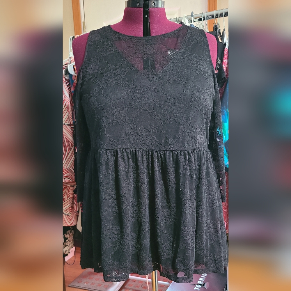 Torrid Lace Cold-shoulder Babydoll